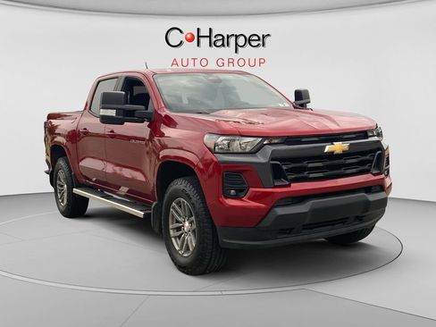 Used 2024 Chevrolet Colorado LT w/ LT Convenience Package II AWD/4WD image 1