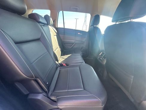 Used 2022 Volkswagen Atlas SE image 39