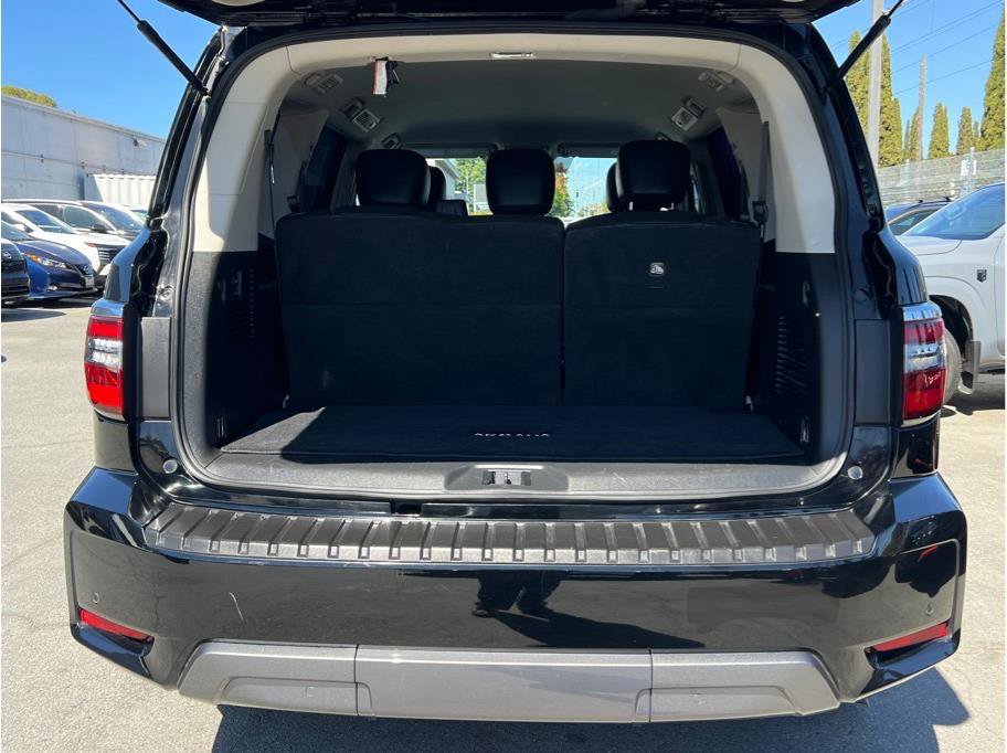 Used 2023 Nissan Armada SV w/ Cargo Package AWD/4WD image 5