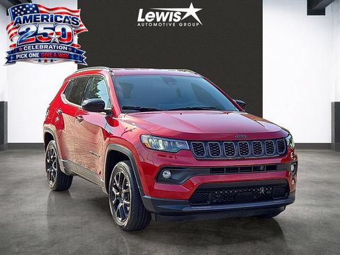 Used 2025 Jeep Compass Latitude w/ Altitude Special Edition AWD/4WD image 6