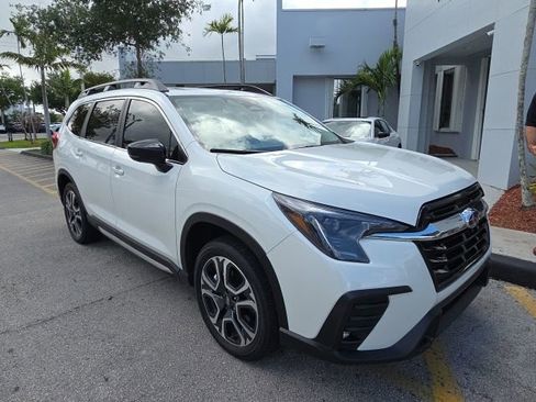 Used 2026 Subaru Ascent Limited image 2
