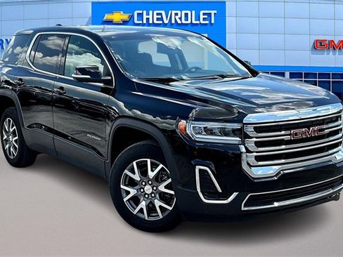 Used 2023 GMC Acadia SLE image 1