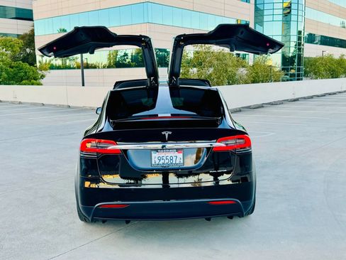 Used 2021 Tesla Model X Long Range image 31