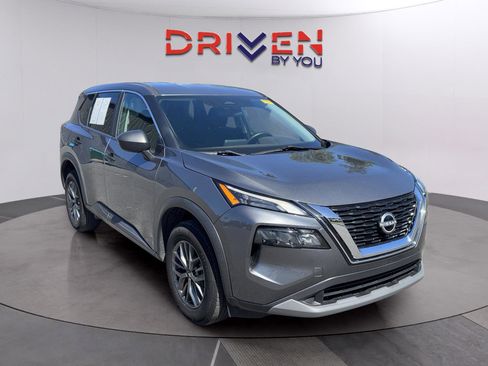 Used 2023 Nissan Rogue S FWD image 8