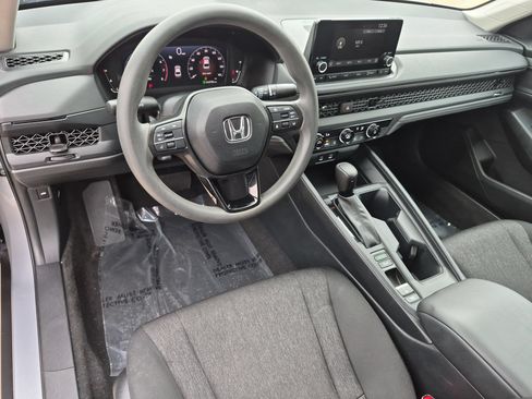 Used 2023 Honda Accord LX image 10