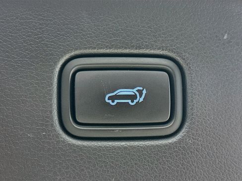 Used 2025 Hyundai Palisade SEL FWD image 32