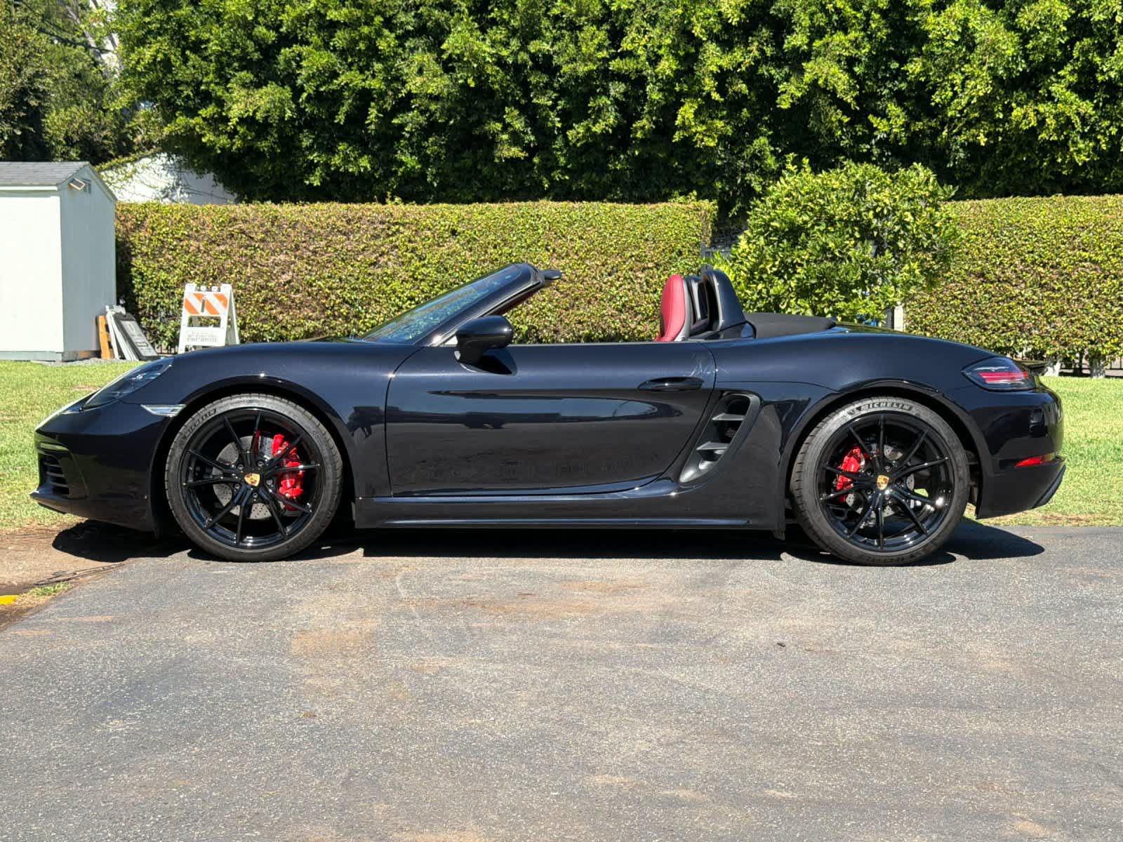Certified 2025 Porsche 718 Boxster S RWD image 2
