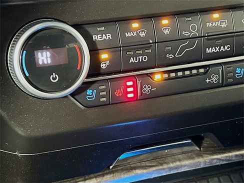 Used 2021 Ford Expedition Max Limited image 22