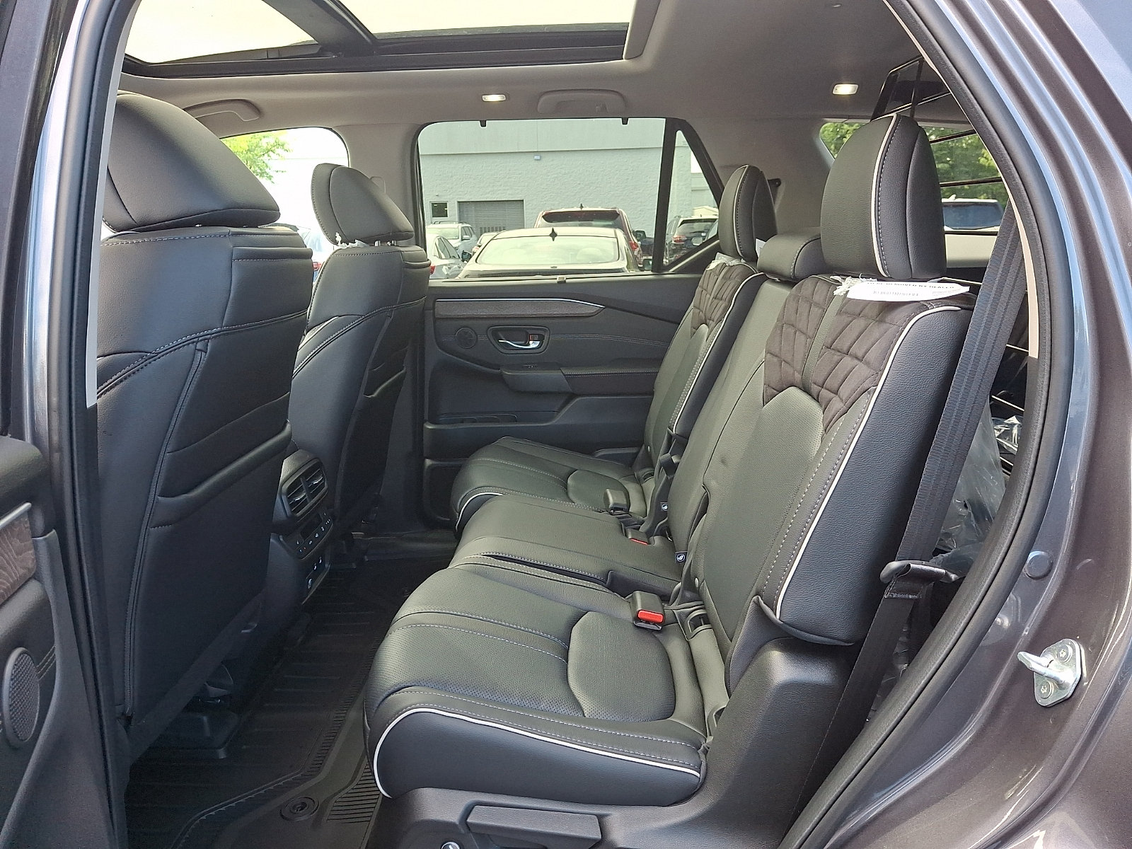 New 2026 Honda Pilot Elite image 5