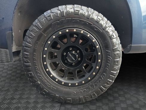 Used 2021 Chevrolet Silverado 1500 LT w/ Texas Edition Plus AWD/4WD image 23