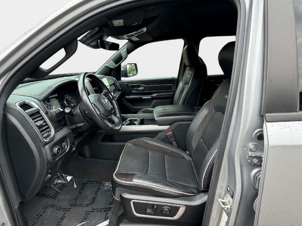 Used 2024 RAM 1500 Laramie AWD/4WD image 14