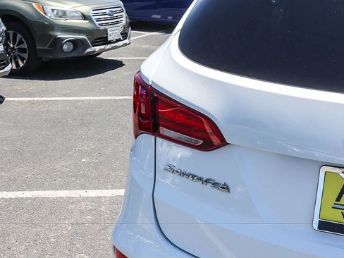 Used 2017 Hyundai Santa Fe Sport AWD/4WD image 8