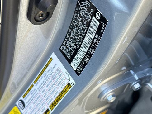 New 2026 Lexus UX 300h FWD image 17