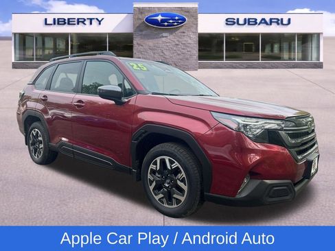 Used 2025 Subaru Forester Premium AWD/4WD image 9