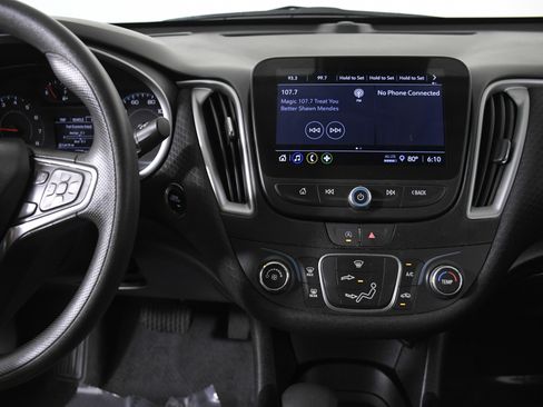 Used 2024 Chevrolet Malibu LS w/ Driver Confidence Package image 15