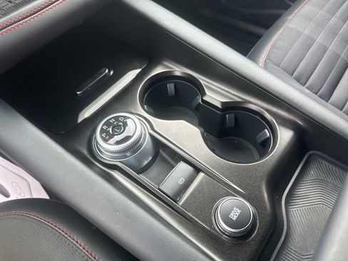 Used 2025 Ford Explorer ST-Line w/ Premium Package image 25