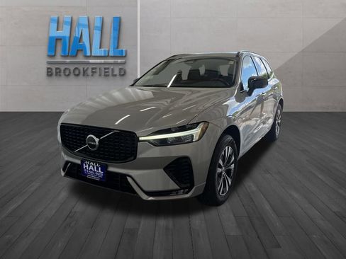 Used 2024 Volvo XC60 B5 Core image 1