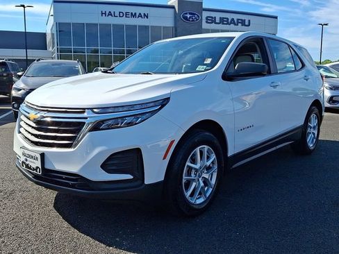 Used 2024 Chevrolet Equinox LS FWD image 3