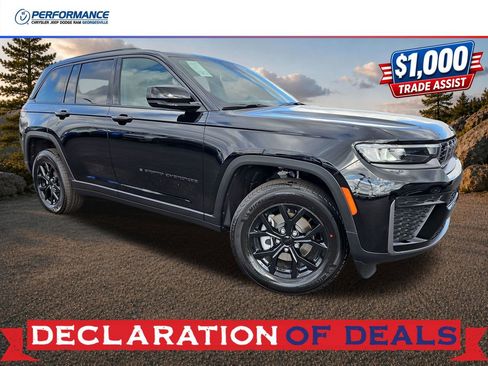 New 2026 Jeep Grand Cherokee Altitude AWD/4WD image 1