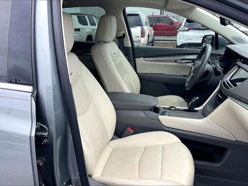 Used 2023 Cadillac XT5 Premium Luxury w/ Technology Package FWD image 30