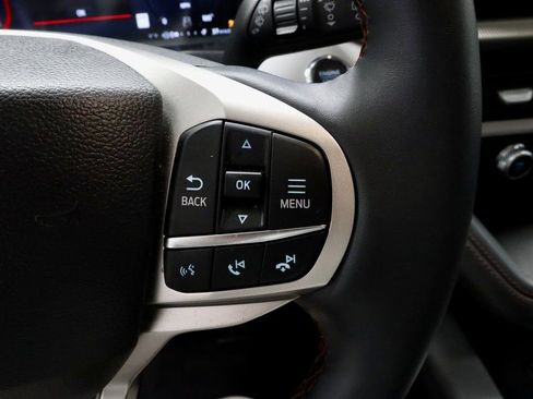 Certified 2025 Ford Explorer Active image 28