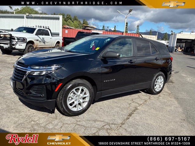 Certified 2024 Chevrolet Equinox LS w/ LS Convenience Package FWD image 1