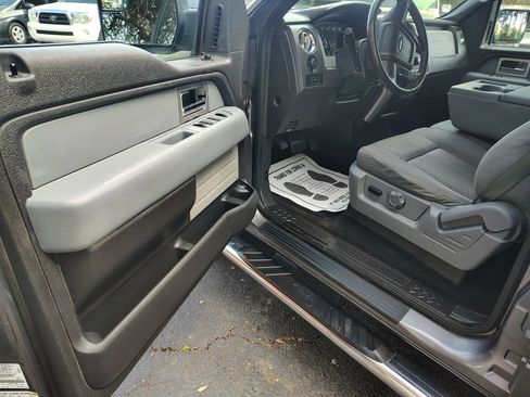 Used 2011 Ford F150 XLT w/ XLT Chrome Pkg image 5