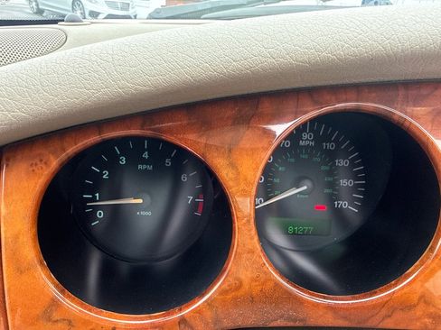 Used 2000 Jaguar XK8 Convertible image 15