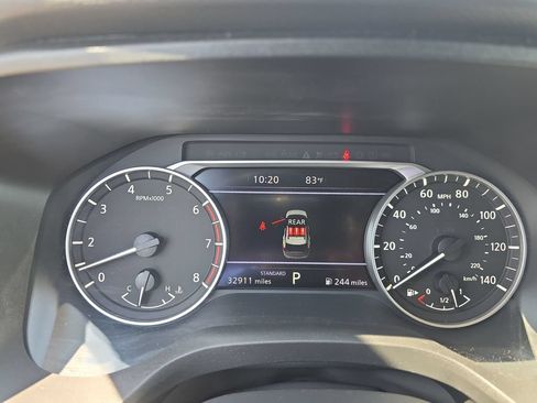 Used 2025 Nissan Rogue SV FWD image 15
