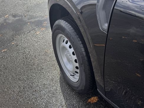 New 2026 Ford Maverick XL image 8