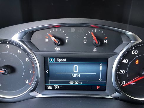 Used 2023 GMC Acadia SLE AWD/4WD image 32