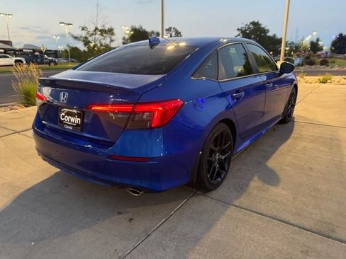 Used 2024 Honda Civic Sport image 10
