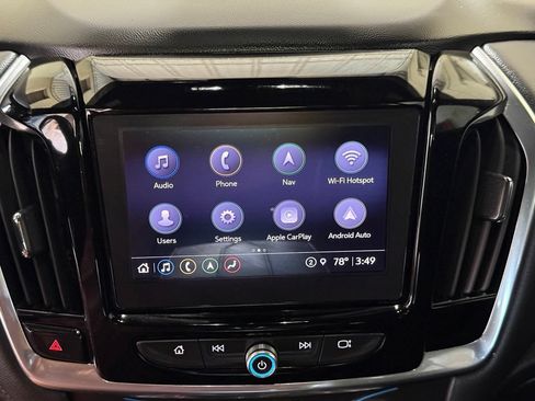Used 2023 Chevrolet Traverse RS FWD image 17