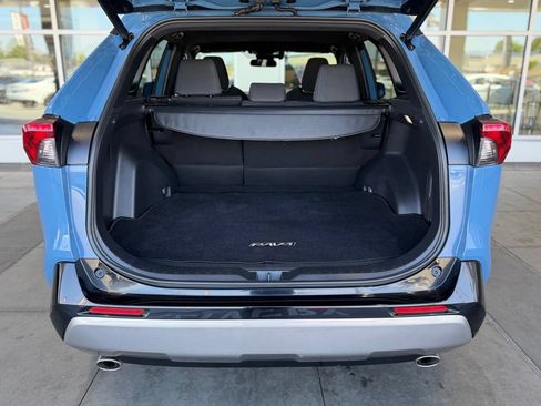 Certified 2022 Toyota RAV4 SE w/ Convenience Package AWD/4WD image 15