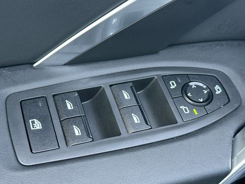 Used 2025 BMW X1 xDrive28i w/ Convenience Package image 13