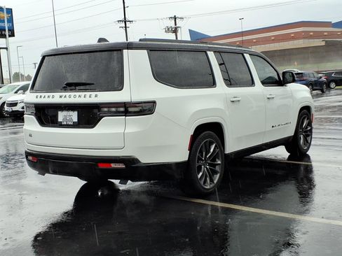Used 2024 Jeep Grand Wagoneer L Series II w/ Quick Order Packagew 28T AWD/4WD image 28