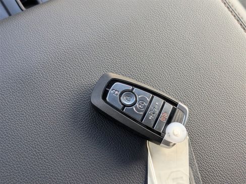 New 2025 Ford F150 Lariat w/ Equipment Group 501A Mid image 37