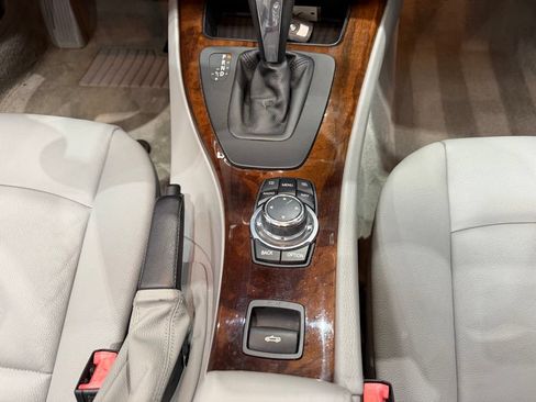 Used 2011 BMW 328i Convertible RWD image 37