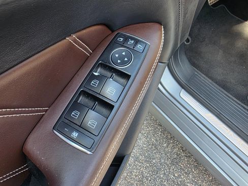 Used 2013 Mercedes-Benz ML 63 AMG 4MATIC image 13