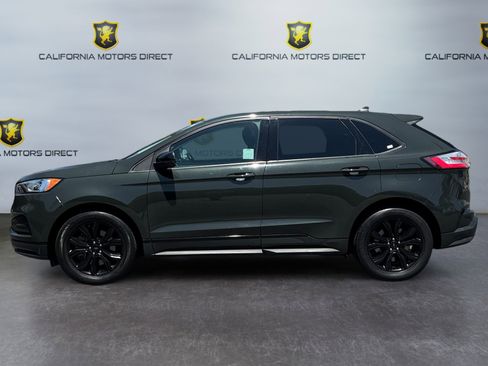 Used 2022 Ford Edge SE w/ Black Appearance Package image 2