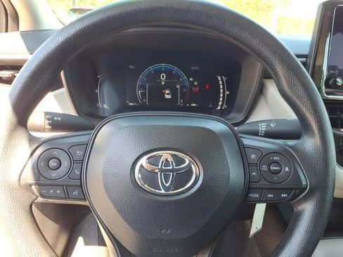 Used 2026 Toyota Corolla LE FWD image 23