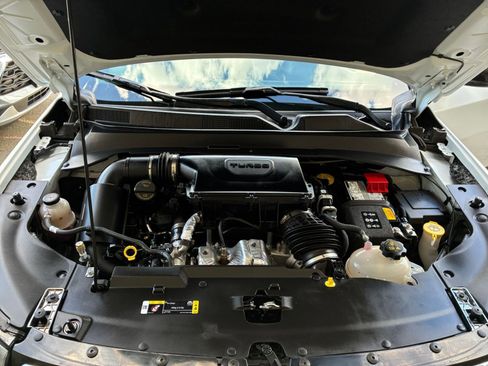 Used 2025 Jeep Compass Limited image 33