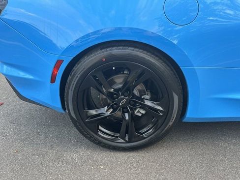 Used 2022 Chevrolet Camaro LT w/ RS Package image 19