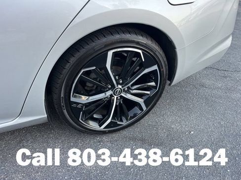 Used 2024 Nissan Altima 2.5 SR FWD image 28