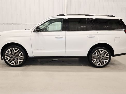 New 2026 Ford Expedition Platinum w/ Platinum Ultimate Package AWD/4WD image 6
