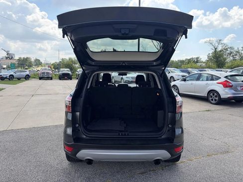 Used 2018 Ford Escape SE w/ SE Sync 3 Package AWD/4WD image 23