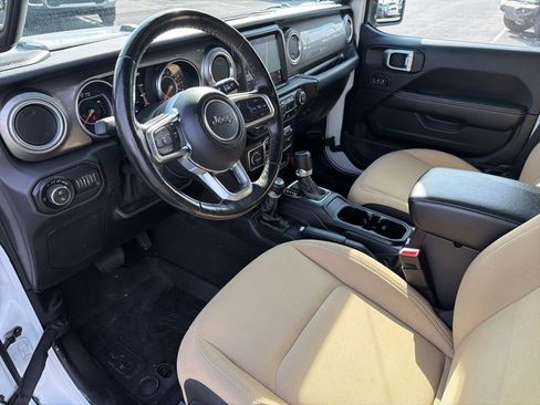 Used 2020 Jeep Gladiator Overland image 32