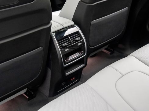 Certified 2026 BMW X5 xDrive40i w/ M Sport Package AWD/4WD image 19