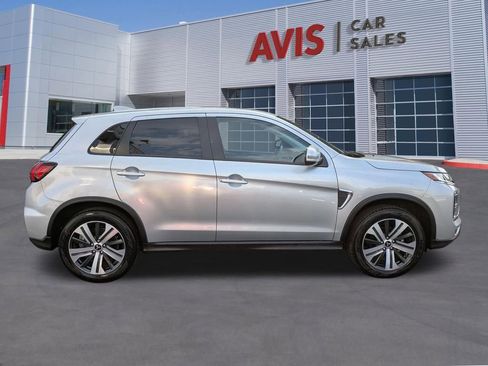 Used 2025 Mitsubishi Outlander Sport SE AWD/4WD image 4