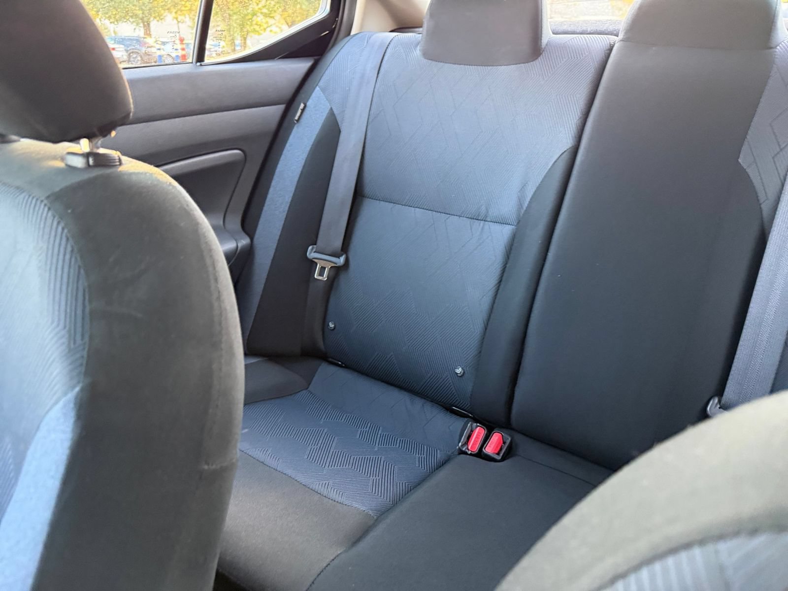 Used 2025 Nissan Versa SV FWD image 38